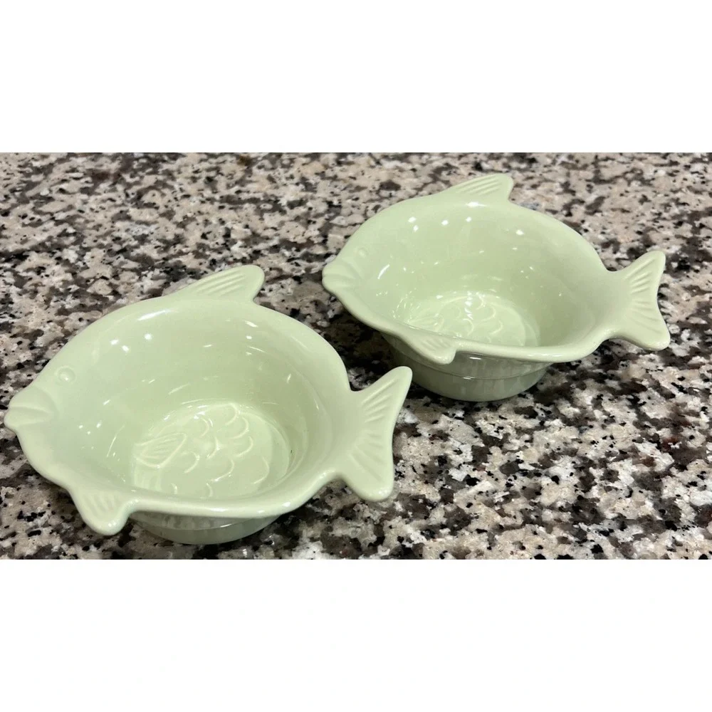Set Of 2 Chantal‎ Fish Shaped Bowls Green Stoneware Ramekin 91-FSB-B7 1.5 Cups